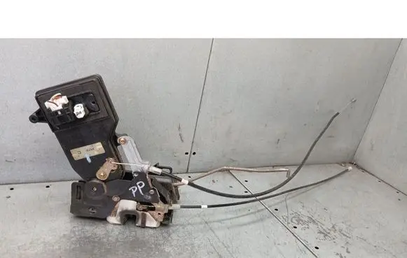 Mazda 6 Front door lock 