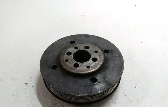 Volkswagen Golf IV Crankshaft pulley 038105243