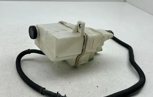 Coolant expansion tank/reservoir