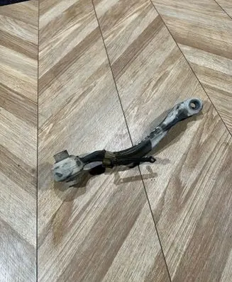 Mercedes-Benz E W212 Front lower control arm/wishbone 