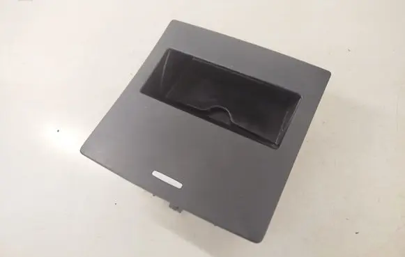 Mercedes-Benz GLE (W166 - C292) Glove box central console M20395