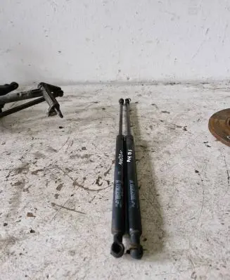 Audi A4 S4 B6 8E 8H Tailgate/trunk strut/damper