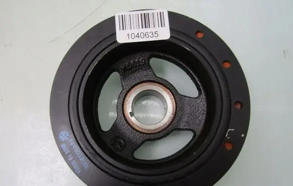 Mazda 3 Crankshaft pulley PE0101208L