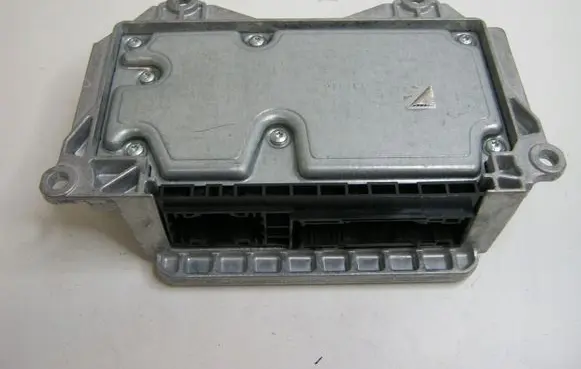 Volvo XC60 Bonnet Pedestrian Airbag Actuator P31658440