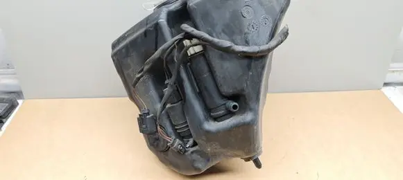 Mercedes-Benz S W221 Windshield washer fluid reservoir/tank 2218600160
