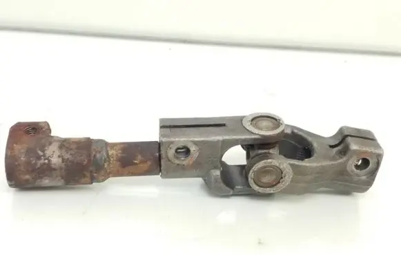 Toyota Avensis T250 Steering column universal joint 70908 7J227