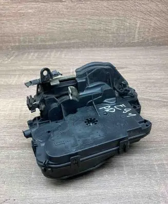 BMW 3 E90 E91 Front door lock 7229466