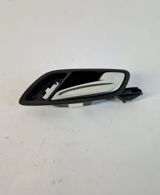 Audi TT TTS Mk2 Front door interior handle 8J1837020
