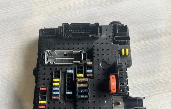 Volvo V70 Fuse box set 30786648