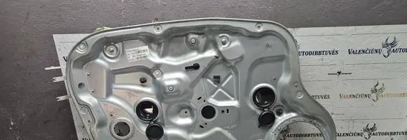 KIA Ceed Front window lifting mechanism without motor 824701H020 008673 0005744