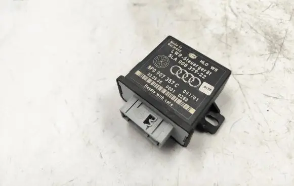 Audi A6 S6 C6 4F Light module LCM 8P0907357C 5LA00837922