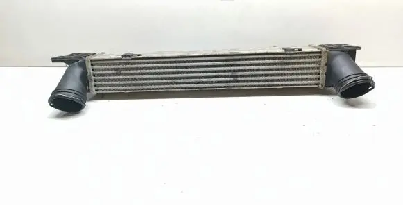 BMW X1 E84 Intercooler radiator 7524916
