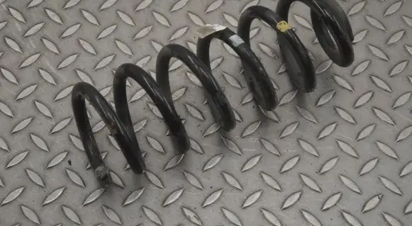 KIA Sorento Rear coil spring 55330P4020