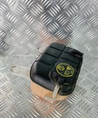 Opel Mokka Coolant expansion tank/reservoir 95201979