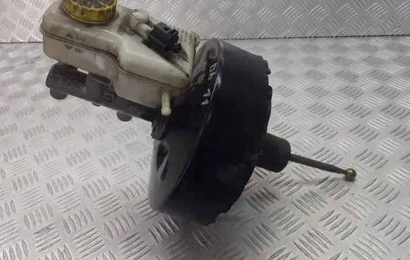 Skoda Fabia Mk1 (6Y) Brake booster 6Q1614105R