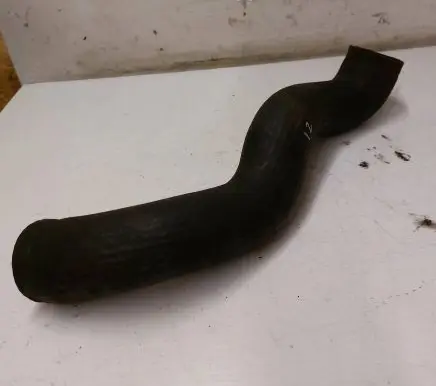Intercooler hose/pipe