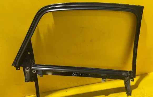 Audi A4 S4 B7 8E 8H Rear door window/glass frame 
