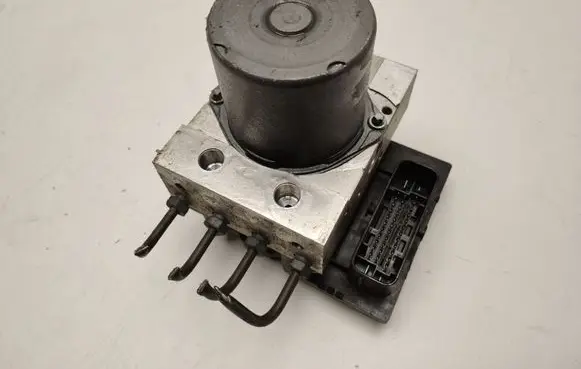Mercedes-Benz E W212 ABS Pump A2124313512