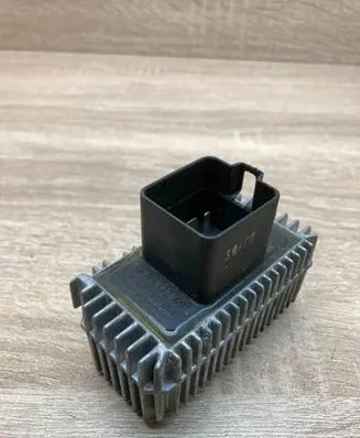 Opel Vectra B Glow plug pre-heat relay 09132691 51299008