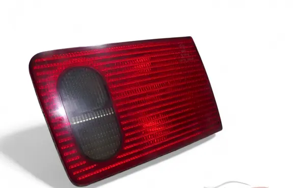 Tailgate rear/tail lights