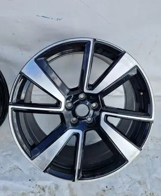 Volvo V60 R20 alloy rim 32134524