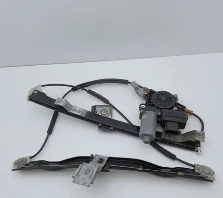 Ford Mondeo Mk III Front door window regulator with motor 0130821771