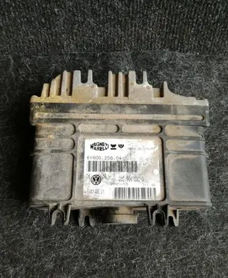 Volkswagen Golf III Engine control unit/module 03290603G 6160025604