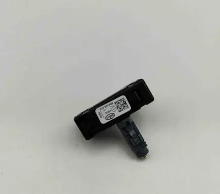 Audi E-tron GT Aerial GPS antenna 5B4035510