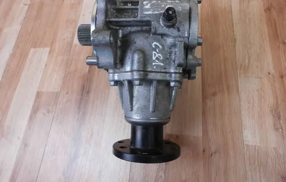 Hyundai Tucson TL Gearbox transfer box case 473003D510 D51