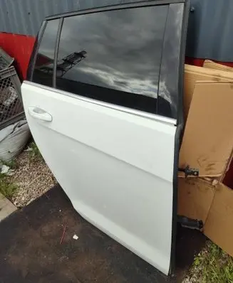 Volkswagen Golf VII Rear door