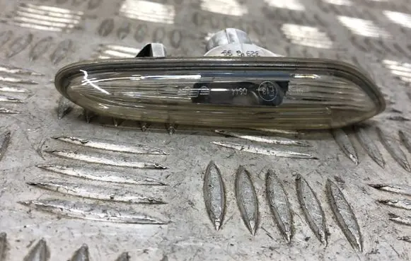 BMW 5 E60 E61 Front fender indicator light 4185L