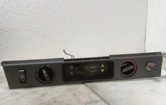 Mercedes-Benz 100 W631 On-board computer control switch 220481263F