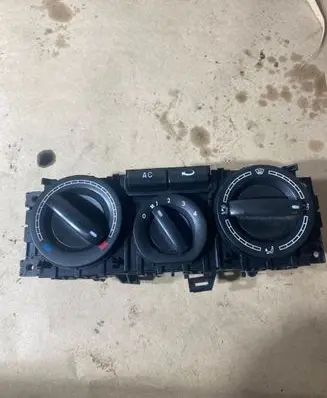 Volkswagen Transporter - Caravelle T5 Climate control unit 7H0820045R9B9 000505 981720E