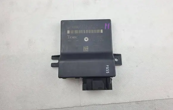 Audi A6 S6 C6 4F Gateway control module 4F0907468D 4F0910468A