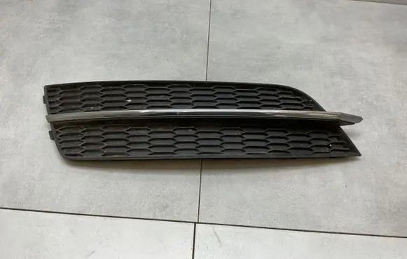 Audi A7 S7 4G Front bumper lower grill 4G8807681K