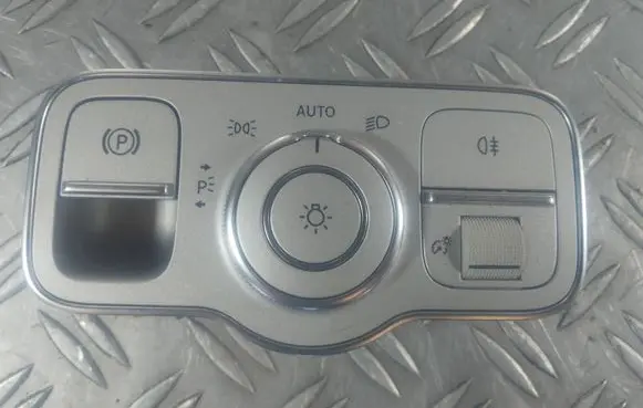 Mercedes-Benz GLE W167 Light switch A1679051201