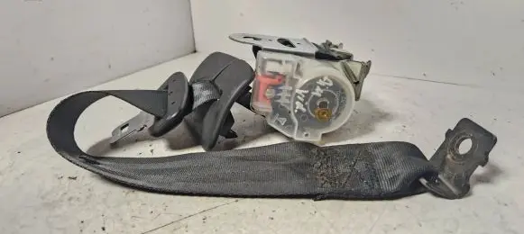 KIA Ceed Middle seatbelt (rear) 898501h000