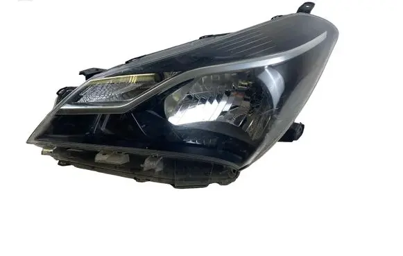 Toyota Yaris Headlight/headlamp 123456