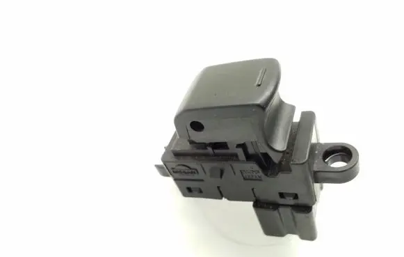 Nissan X-Trail T31 Electric window control switch 25411JG000