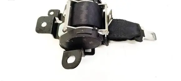 Nissan Qashqai Middle seatbelt (rear) 