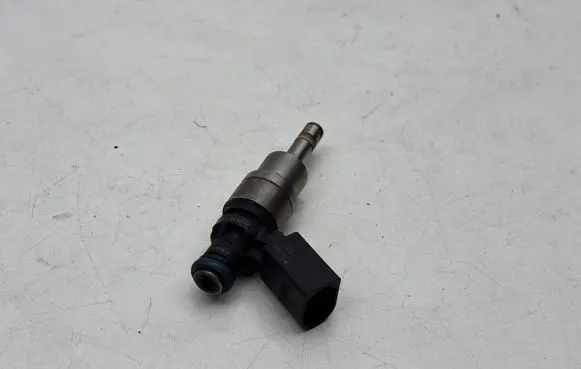 Fuel injector