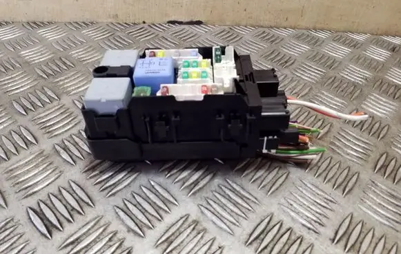 Citroen C4 Grand Picasso Fuse module 9665492680