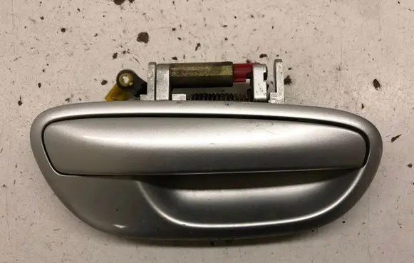 Subaru Legacy Front door exterior handle