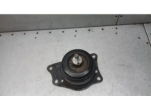 Skoda Fabia Mk1 (6Y) Engine mounting bracket 6Q0199262AN