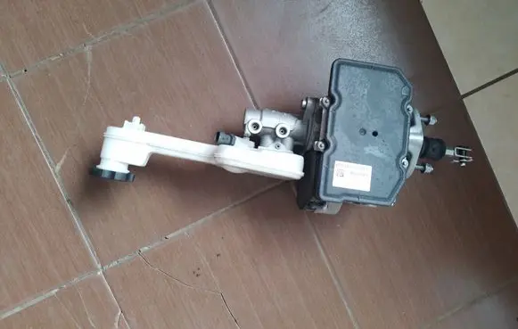 Tesla Model X ABS Pump 104552300C