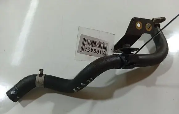 Nissan Almera Tino Engine coolant pipe/hose 
