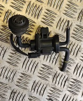 Mercedes-Benz C W203 Turbo solenoid valve