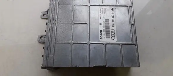 Audi A4 S4 B5 8D Engine control unit/module 8D0907557C 0261203938