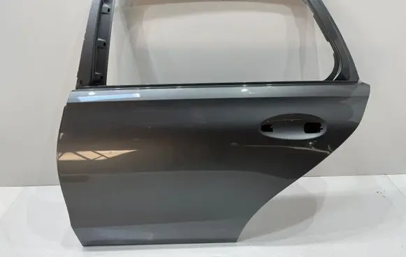 Mercedes-Benz C W206 Rear door 
