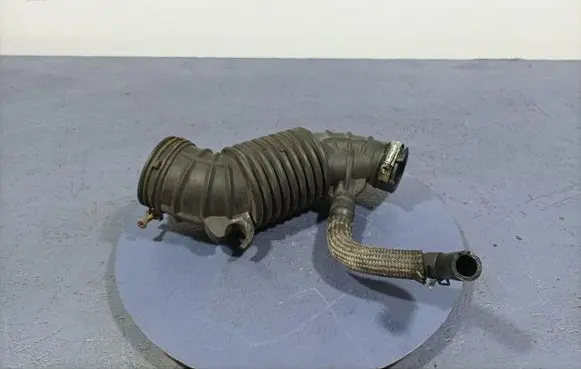 Air intake hose/pipe